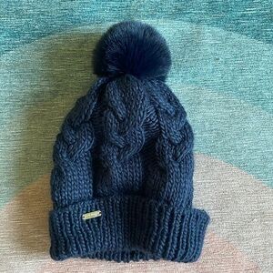Steve Madden Navy Blue Cable Knot Soft Winter Hat